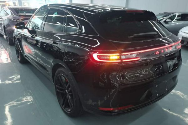 Hima AITO M5 2025, 7000 км, за 29451 USD
