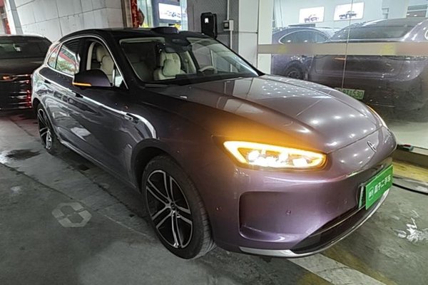 Hima AITO M5 2025, 6500 км, за 29577 USD