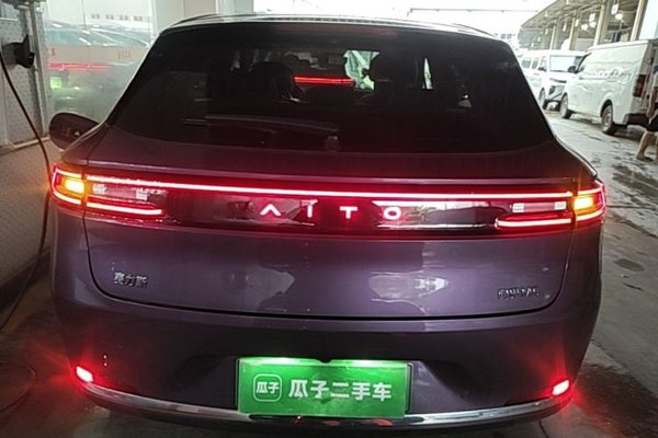 Hima AITO M5 2025, 6500 км, за 29577 USD