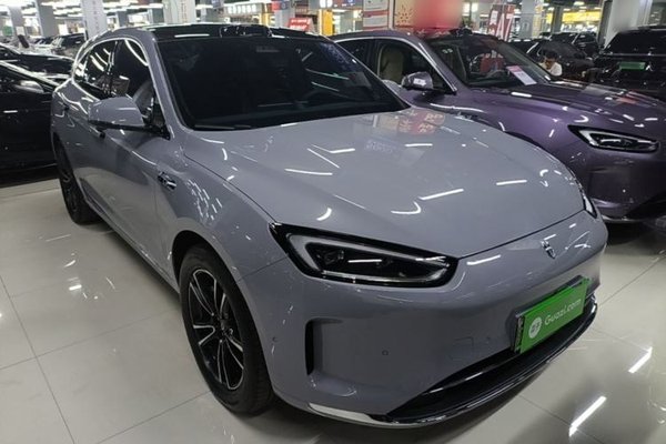 Hima AITO M5 2025, 20400 км, за 28533 USD