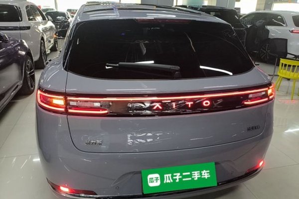 Hima AITO M5 2025, 20400 км, за 28533 USD