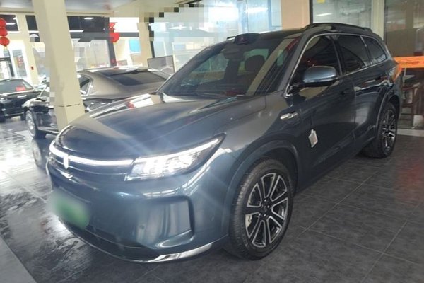 Hima AITO M7 · 2024 год
