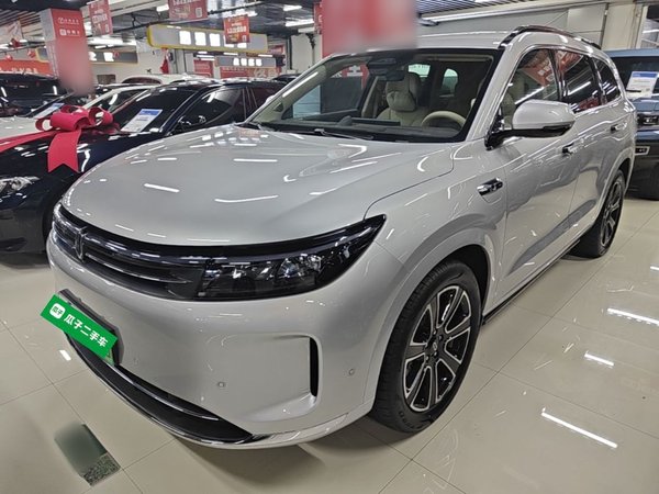 Hima AITO M7 · 2024 год