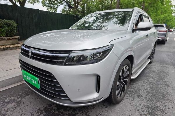 Hima AITO M7 · 2024 год
