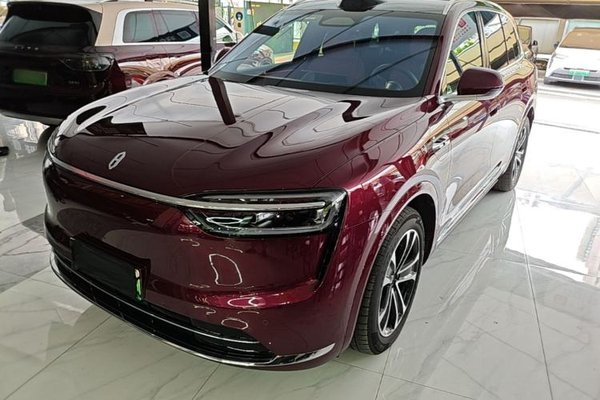 Hima AITO M7 · 2026 год