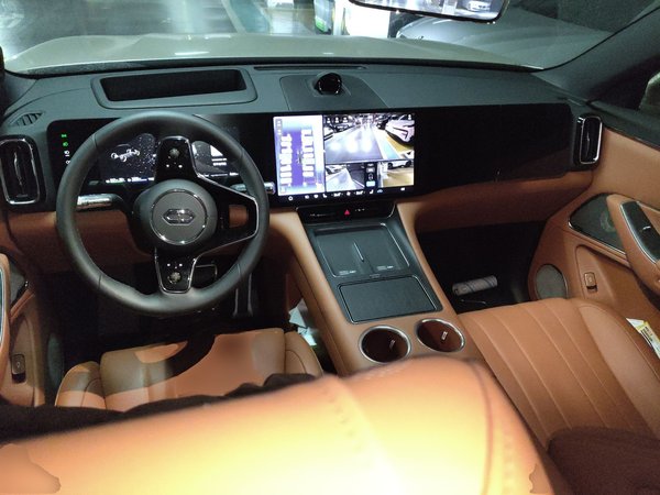 Hima AITO M8 2025, 8700 км, за 57063 USD - фото 15