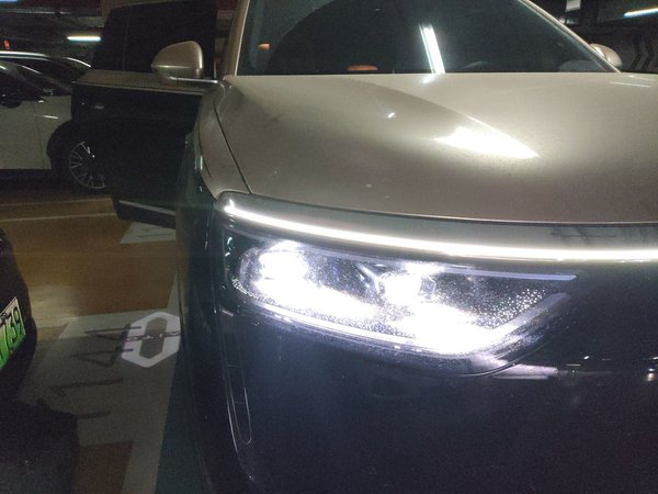 Hima AITO M8 2025, 8700 км, за 57063 USD - фото 6