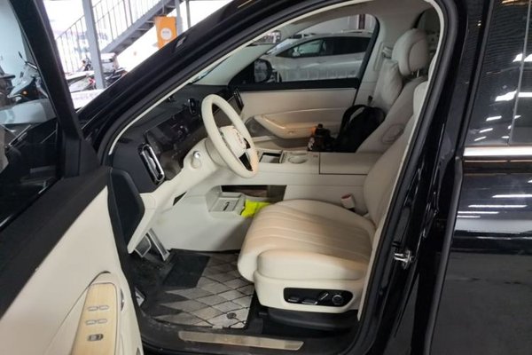 Hima AITO M8 2025, 12300 км, за 51848 USD - фото 18
