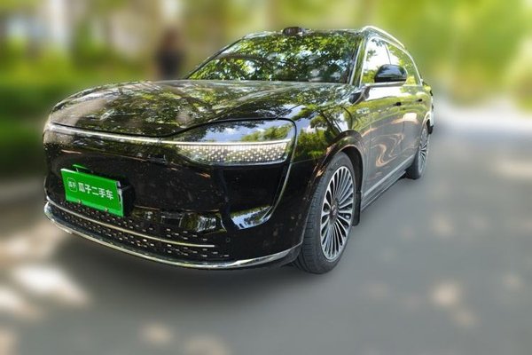 Hima AITO M9 · 2024 год