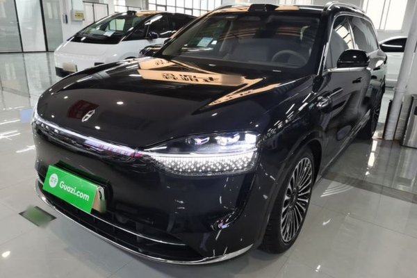 Hima AITO M9 · 2025 год