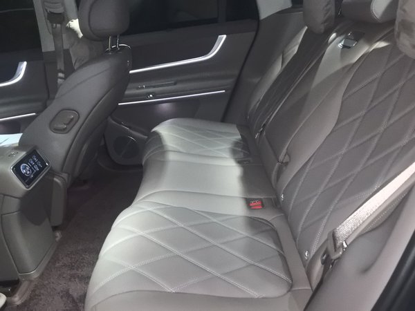 Hima AITO M9 2025, 7500 км, за 69434 USD - фото 18