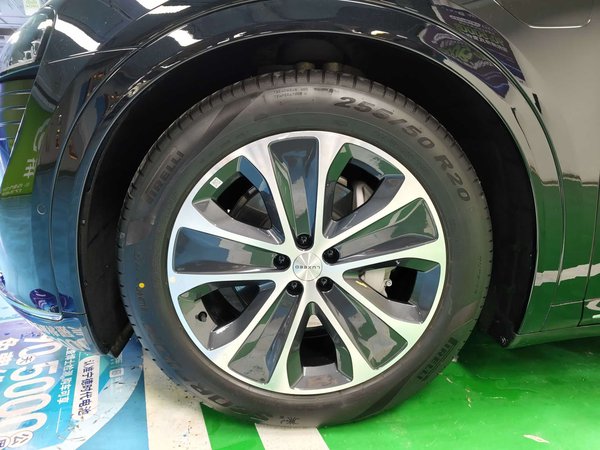 Hima Luxeed R7 2024, 7400 км, за 34745 USD
