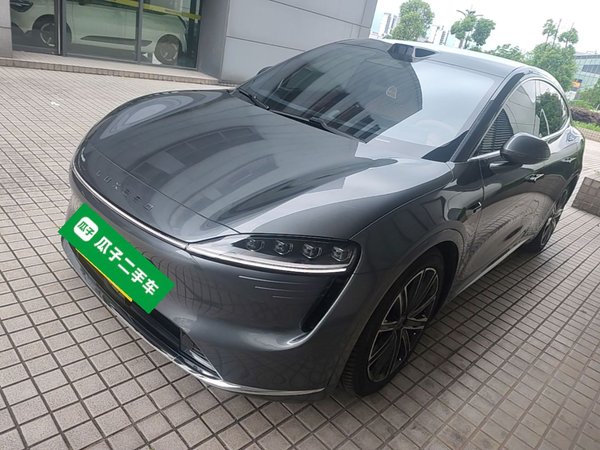 Hima Luxeed R7 · 2025 год