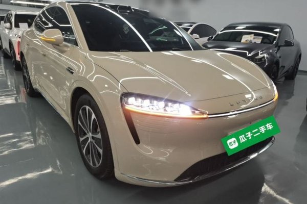 Hima Luxeed R7 2025, 23900 км, за 31007 USD