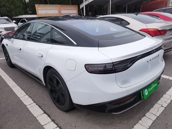 Hima Luxeed S7 2024, 35700 км, за 24209 USD