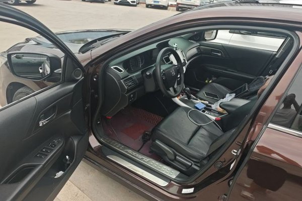 Honda Accord 2014, 170100 км, за 8807 USD - фото 18