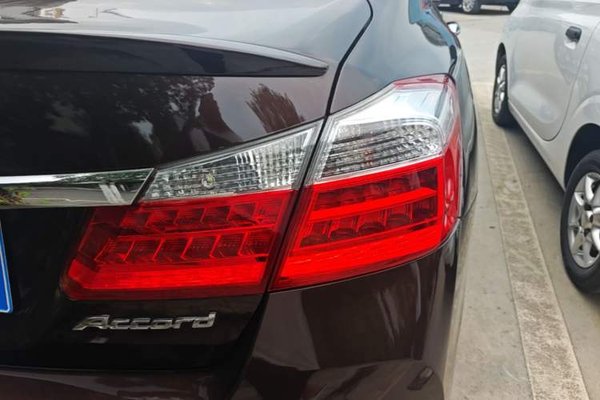 Honda Accord 2014, 170100 км, за 8807 USD - фото 9