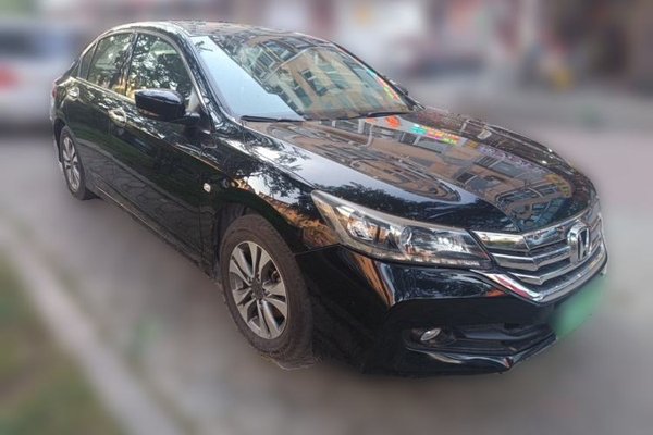 Honda Accord 2014, 162300 км, за 5974 USD