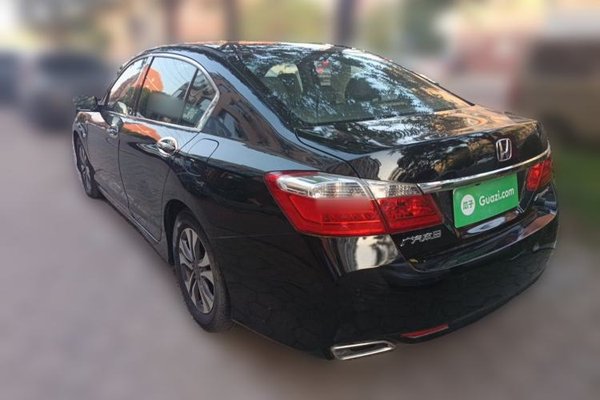 Honda Accord 2014, 162300 км, за 5974 USD