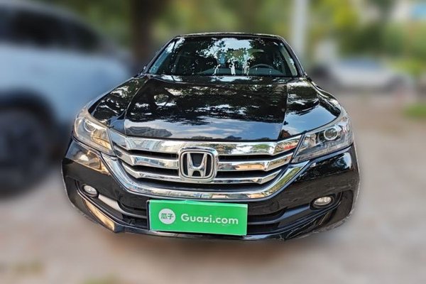 Honda Accord 2014, 171000 км, за 6311 USD
