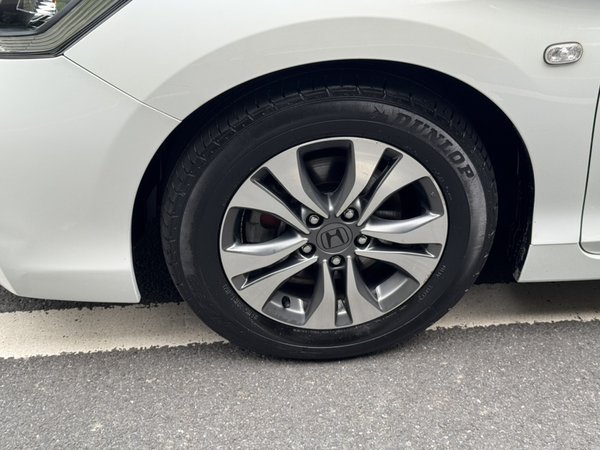 Honda Accord 2015, 134600 км, за 9918 USD