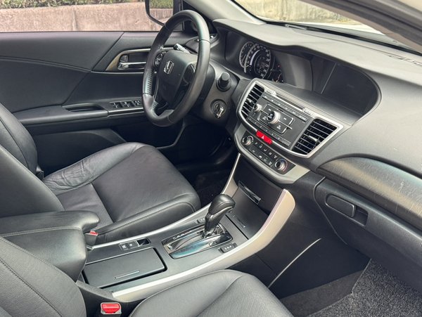 Honda Accord 2015, 134600 км, за 9918 USD - фото 18