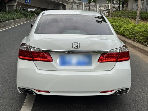 Honda Accord 2015, 134600 км, за 9918 USD - фото 7