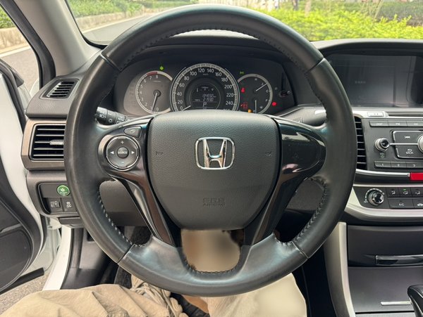 Honda Accord 2015, 134600 км, за 9918 USD - фото 17