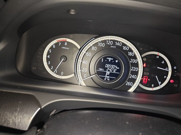 Honda Accord 2015, 85900 км, за 9030 USD - фото 16