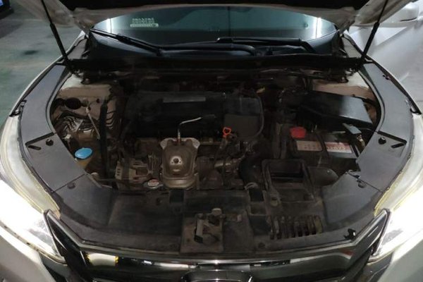 Honda Accord 2015, 128900 км, за 9496 USD - фото 17