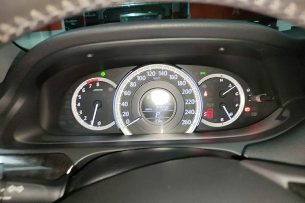 Honda Accord 2015, 128900 км, за 9496 USD - фото 9