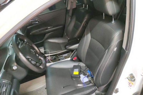 Honda Accord 2015, 128900 км, за 9496 USD - фото 13