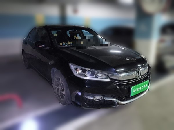 Honda Accord 2016, 118300 км, за 8271 USD