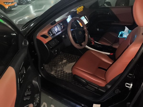 Honda Accord 2016, 118900 км, за 9536 USD - фото 17