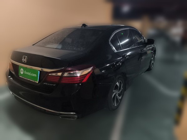 Honda Accord 2016, 118900 км, за 9536 USD - фото 6