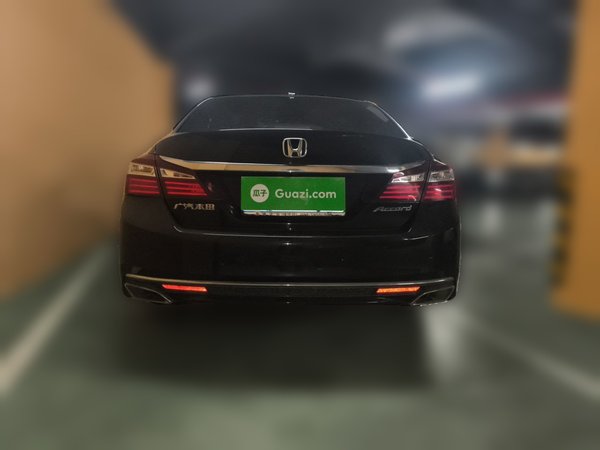 Honda Accord 2016, 118900 км, за 9536 USD