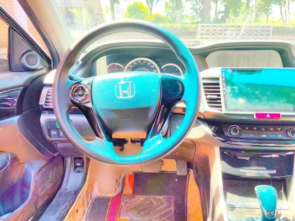Honda Accord 2016, 120200 км, за 10672 USD - фото 7