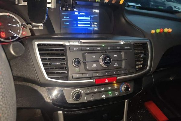 Honda Accord 2016, 124900 км, за 8815 USD - фото 14