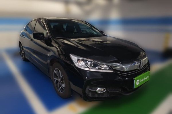 Honda Accord 2016, 124900 км, за 8815 USD