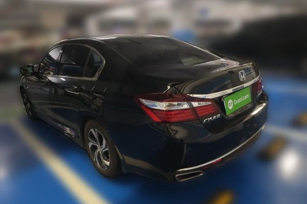 Honda Accord 2016, 124900 км, за 8815 USD