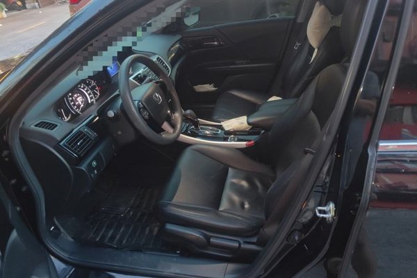 Honda Accord 2016, 152000 км, за 9048 USD - фото 15