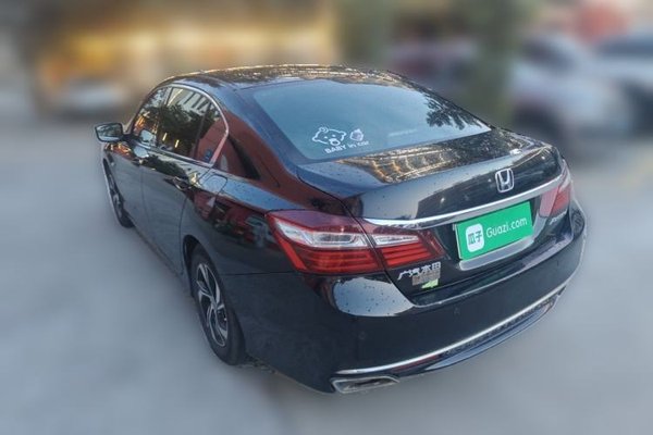Honda Accord 2016, 152000 км, за 9048 USD