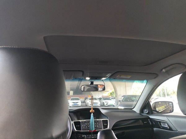 Honda Accord 2016, 180100 км, за 10048 USD - фото 19