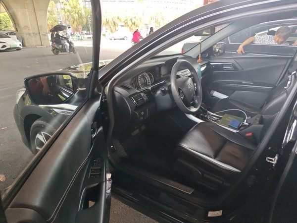 Honda Accord 2016, 180100 км, за 10048 USD - фото 17