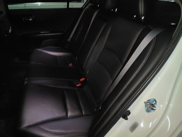 Honda Accord 2016, 113699 км, за 11127 USD - фото 18