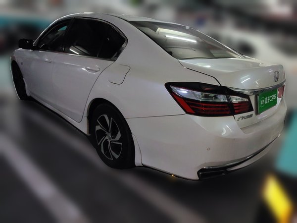 Honda Accord 2016, 113699 км, за 11127 USD