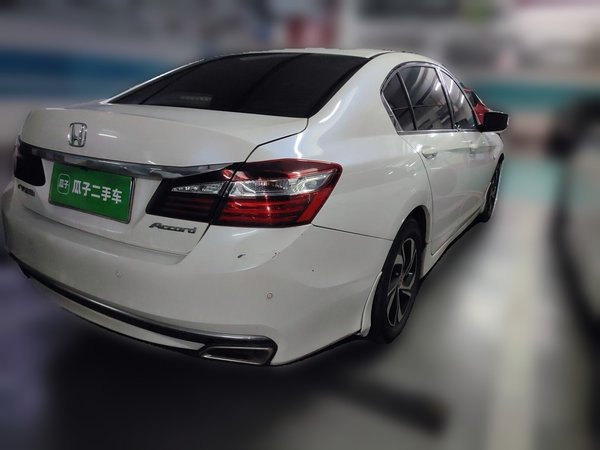 Honda Accord 2016, 113699 км, за 11127 USD - фото 6