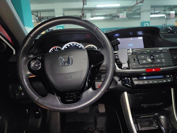 Honda Accord 2016, 113699 км, за 11127 USD - фото 11