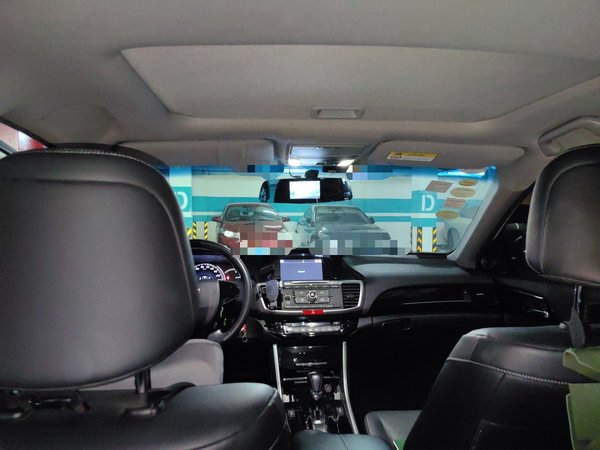 Honda Accord 2016, 113699 км, за 11127 USD - фото 19