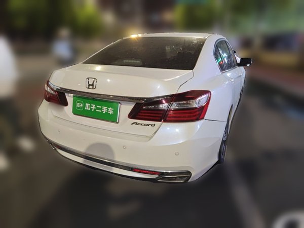 Honda Accord 2016, 155900 км, за 8335 USD